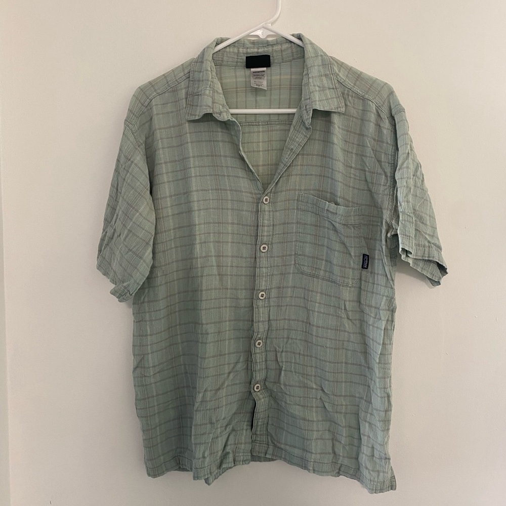 Patagonia Men’s button down - Large